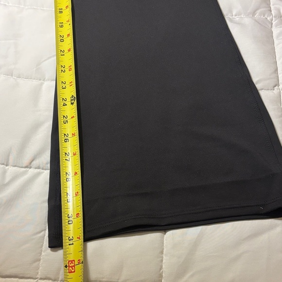 Black Yoga Flare Pants with Pockets and Wide Waistband - Picture 7 of 10